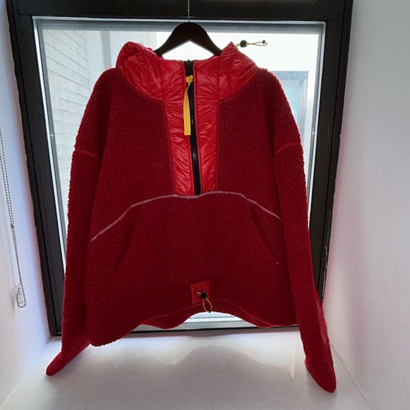 Red Canada Goose X Pyer Moss Throwback sweatshirt with yellow finishes - Picture 8 of 17